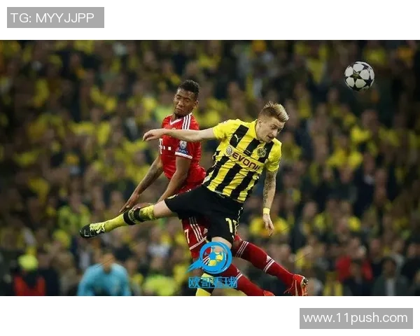 穆勒精准开角球瞬间 4K超清足球球星壁纸展示风采